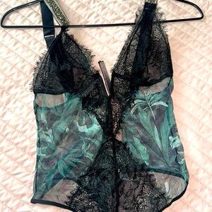 Victoria Secret Teddy NWT